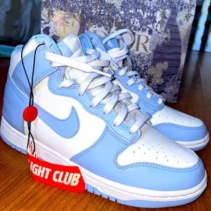 Nike Aluminum Dunk High (Women) .